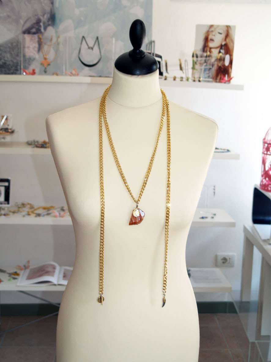 Gold Necklace with Agate Stone