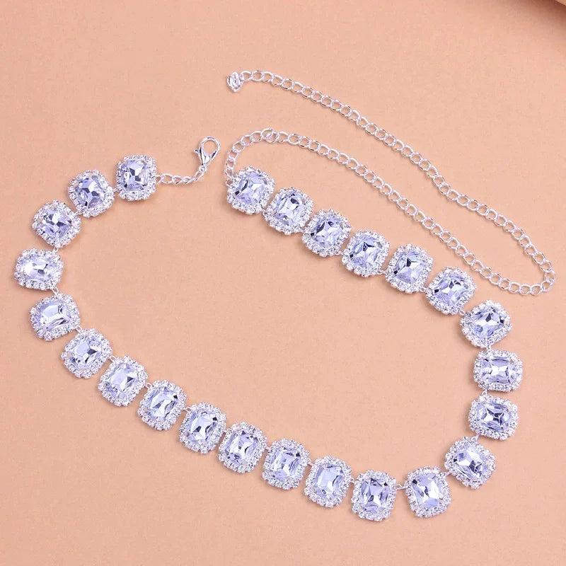 Luxurious Rhinestone Choker