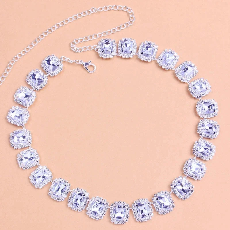 Luxurious Rhinestone Choker