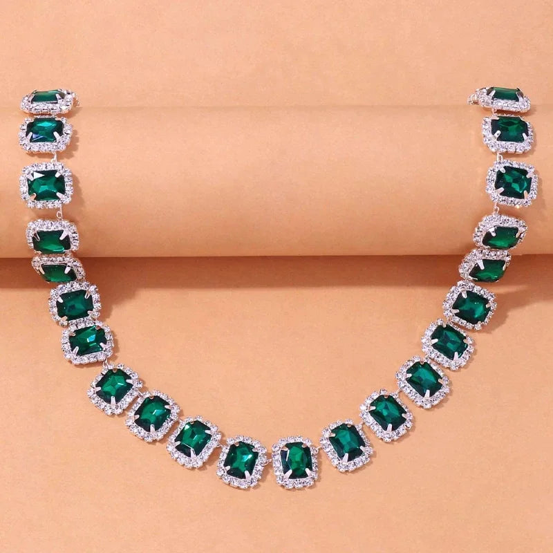 Luxurious Rhinestone Choker